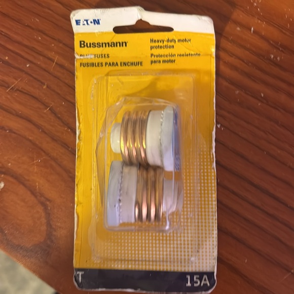 New busman 15 a fuses - Picture 6 of 6